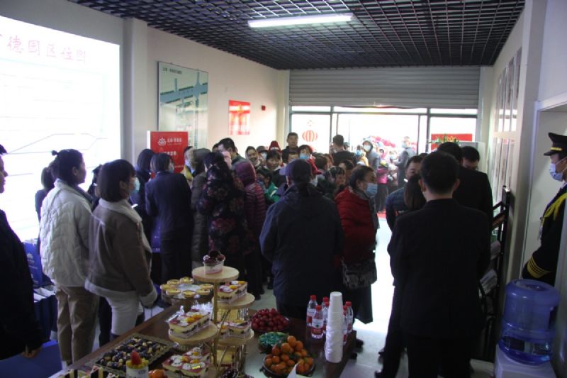 huge crowds of people，panic buying丨Direct attack on the hot opening scene of Longgang yudeyuan!