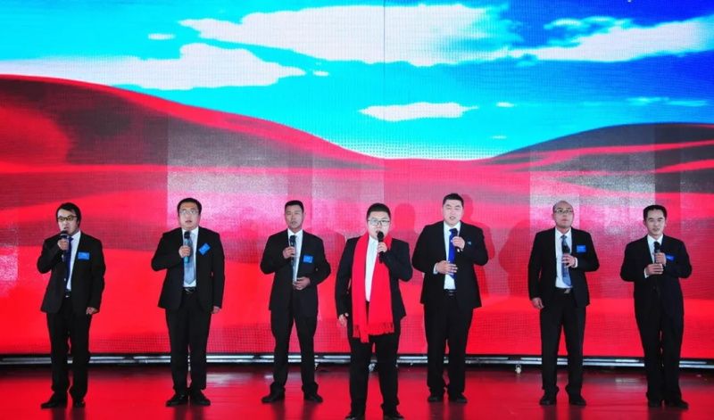 “感恩相伴?筑夢同行”——龍港集團(tuán)2019新春年會盛大舉行！