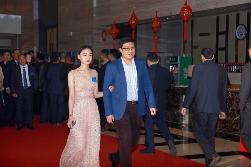 “凝心聚力 ·砥礪前行”— 龍港集團(tuán)2020新春年會(huì)完美收官！