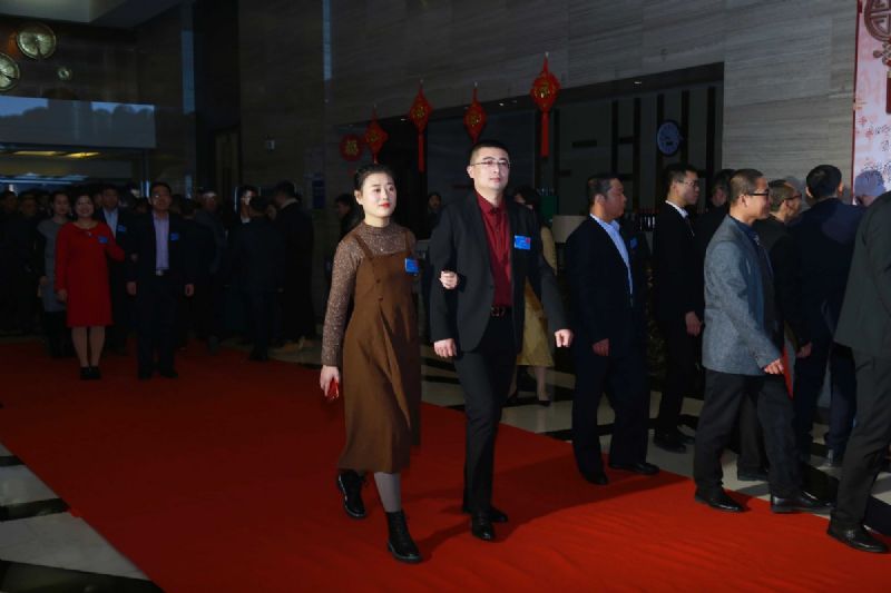 “凝心聚力 ·砥礪前行”— 龍港集團(tuán)2020新春年會(huì)完美收官！