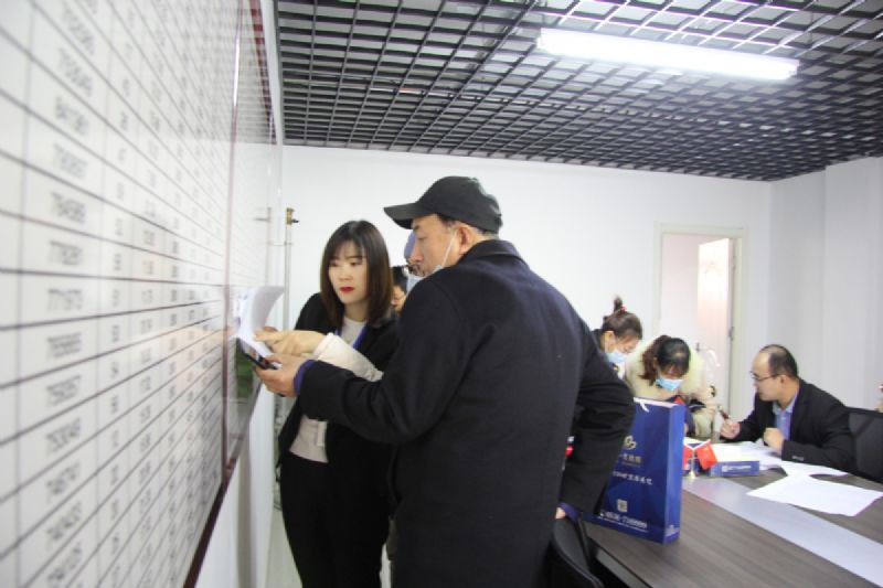 人山人海，瘋狂搶購(gòu)丨直擊龍港·育德園開(kāi)盤火爆現(xiàn)場(chǎng)！