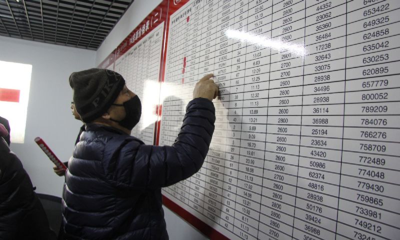 人山人海，瘋狂搶購(gòu)丨直擊龍港·育德園開(kāi)盤火爆現(xiàn)場(chǎng)！