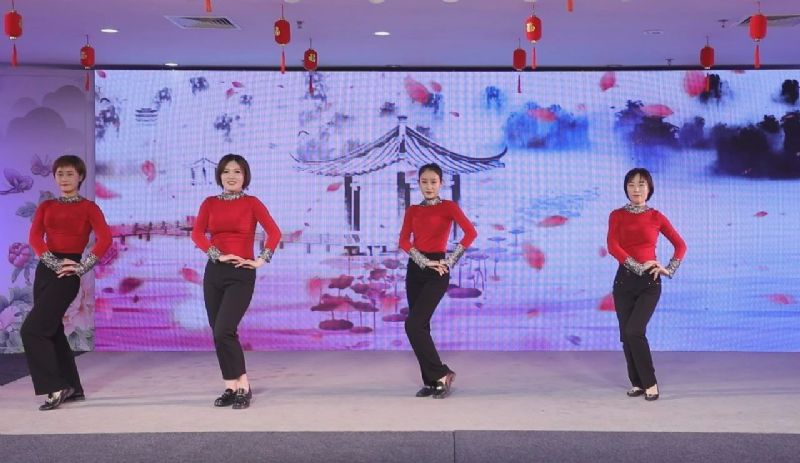 不忘初心 衷愫韶華——龍港集團(tuán)迎新春文化盛宴震撼來襲！