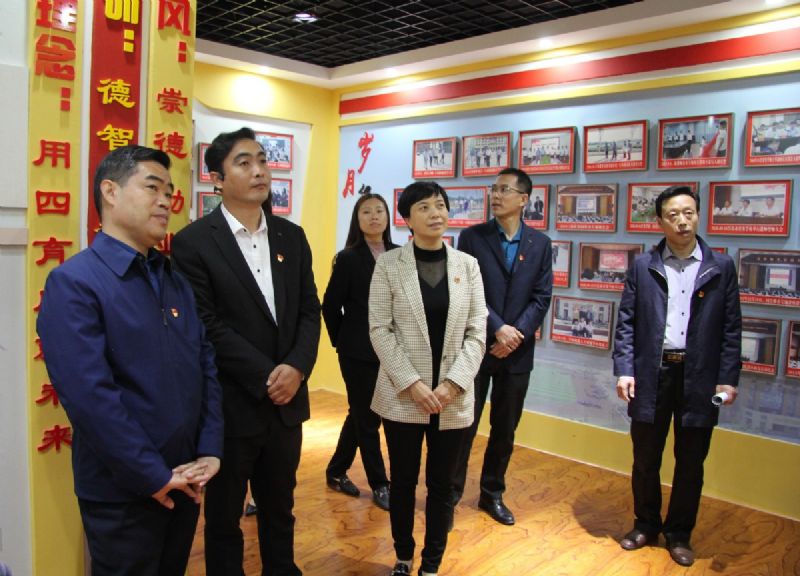 黨建共建互融共促，凝聚力量爭創(chuàng)一流 ——龍港物業(yè)黨支部與育秀學(xué)校黨支部黨建共建共享活動圓滿啟動