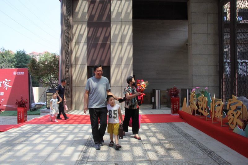 悅見(jiàn)新居，幸福歸家——龍港·育秀園一期洋房圓滿交付！