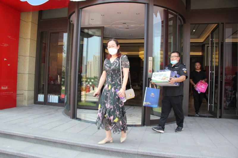 悅見(jiàn)新居，幸福歸家——龍港·育秀園一期洋房圓滿交付！